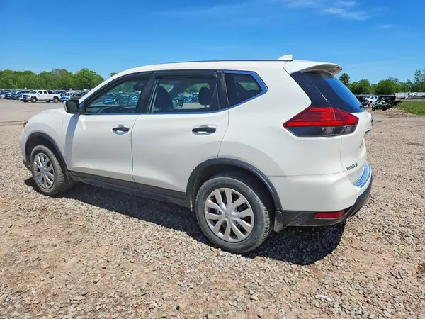JN8AT2MVXHW024932 2017 NISSAN ROGUE - Image 2