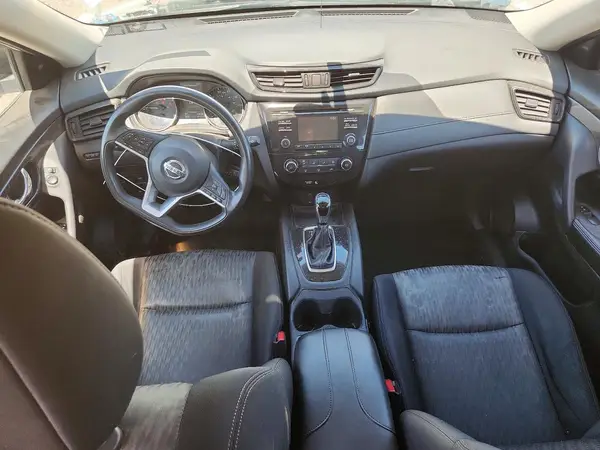 JN8AT2MVXHW024932 2017 NISSAN ROGUE - Image 8