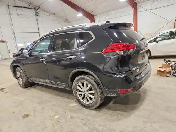 JN8AT2MVXHW025661 2017 NISSAN ROGUE - Image 2