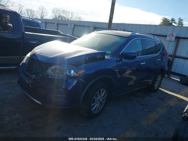 JN8AT2MVXHW027748 2017 NISSAN ROGUE - Image 2