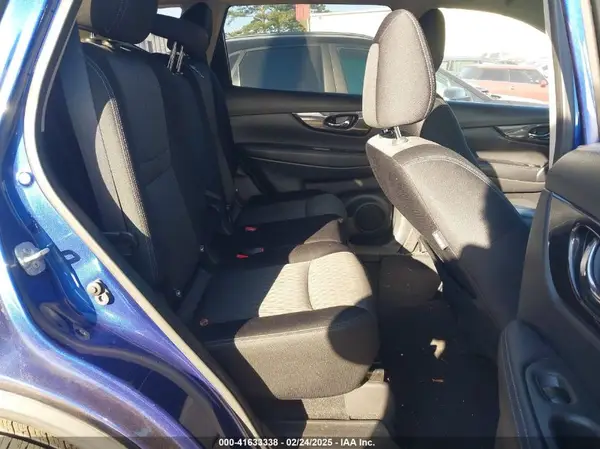 JN8AT2MVXHW027748 2017 NISSAN ROGUE - Image 8