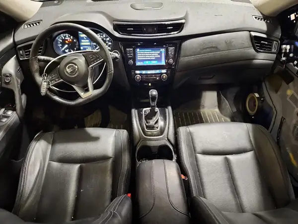 JN8AT2MVXHW028012 2017 NISSAN ROGUE - Image 8