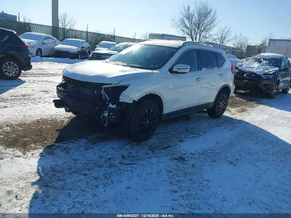 JN8AT2MVXHW028026 2017 NISSAN ROGUE - Image 2