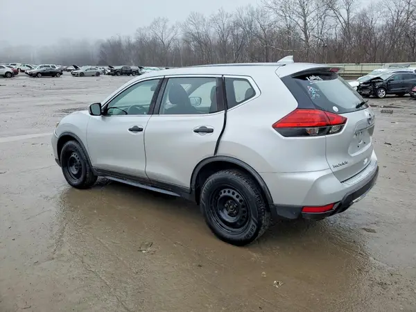 JN8AT2MVXHW253742 2017 NISSAN ROGUE - Image 2