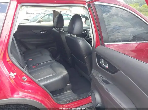 JN8AT2MVXHW253885 2017 NISSAN ROGUE - Image 8
