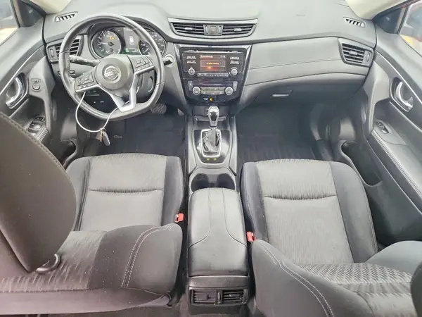 JN8AT2MVXHW254258 2017 NISSAN ROGUE - Image 8