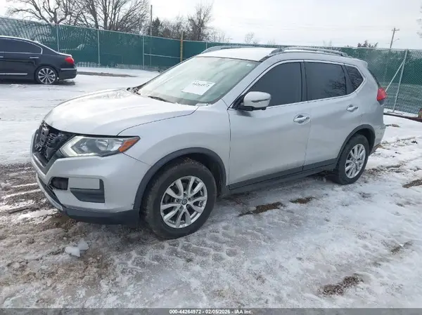 JN8AT2MVXHW255345 2017 NISSAN ROGUE - Image 2