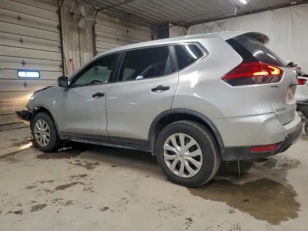JN8AT2MVXHW257077 2017 NISSAN ROGUE - Image 2