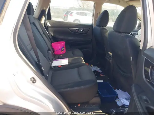 JN8AT2MVXHW264448 2017 NISSAN ROGUE - Image 8