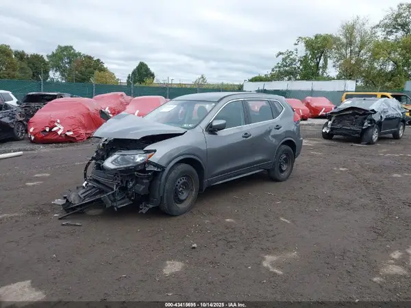 JN8AT2MVXHW264501 2017 NISSAN ROGUE - Image 2