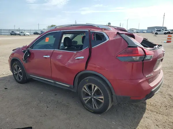 JN8AT2MVXHW264840 2017 NISSAN ROGUE - Image 2