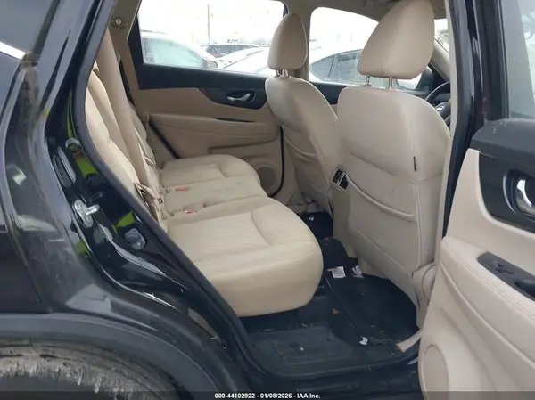 JN8AT2MVXHW265499 2017 NISSAN ROGUE - Image 8