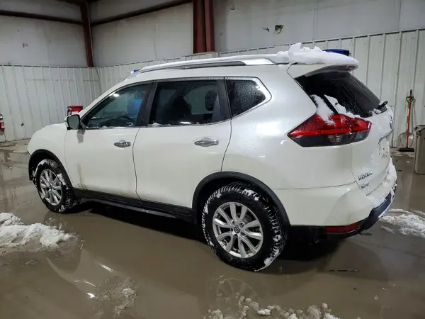 JN8AT2MVXHW270296 2017 NISSAN ROGUE - Image 2