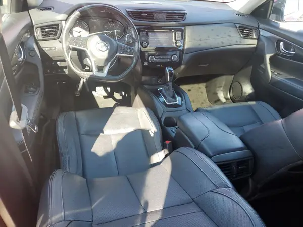 JN8AT2MVXHW270556 2017 NISSAN ROGUE - Image 8