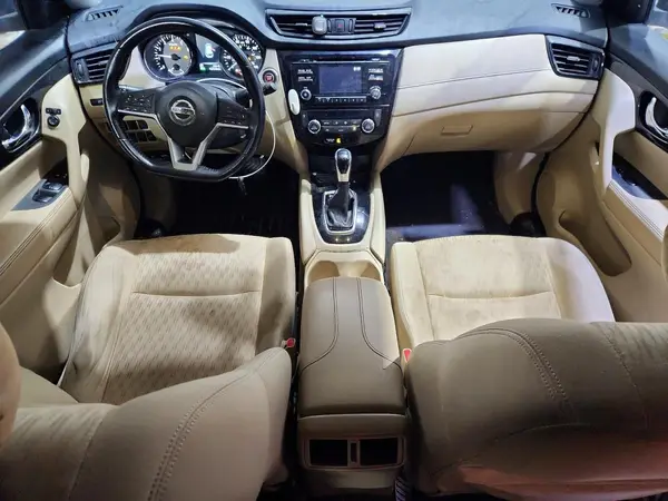 JN8AT2MVXHW272047 2017 NISSAN ROGUE - Image 8