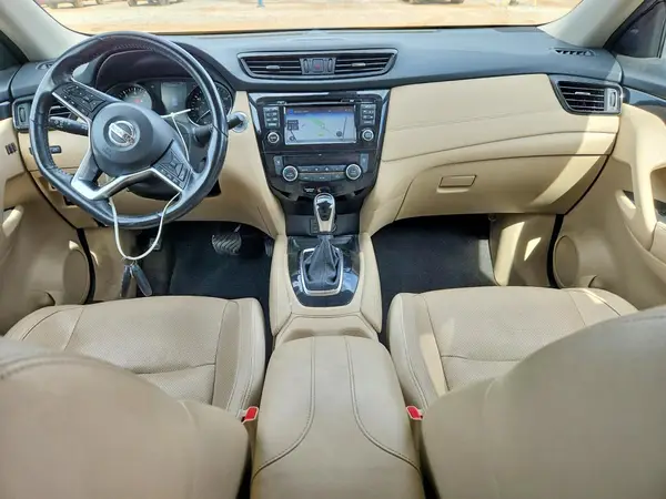 JN8AT2MVXHW273330 2017 NISSAN ROGUE - Image 8