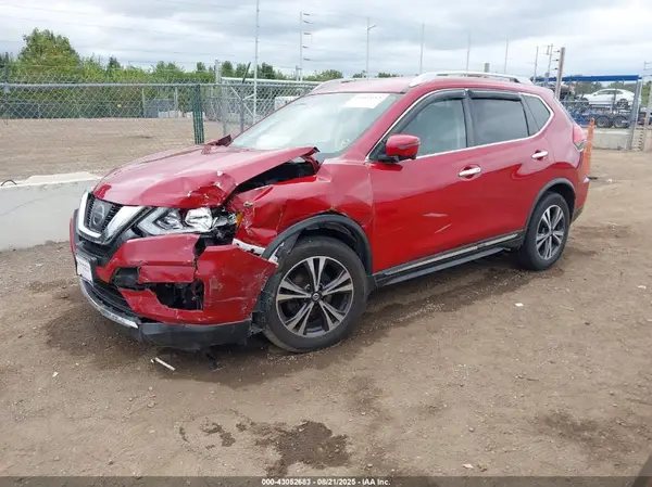 JN8AT2MVXHW274588 2017 NISSAN ROGUE - Image 2