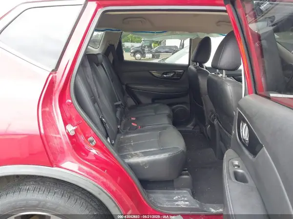 JN8AT2MVXHW274588 2017 NISSAN ROGUE - Image 8