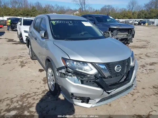 JN8AT2MVXHW274963 2017 NISSAN ROGUE - Image 1