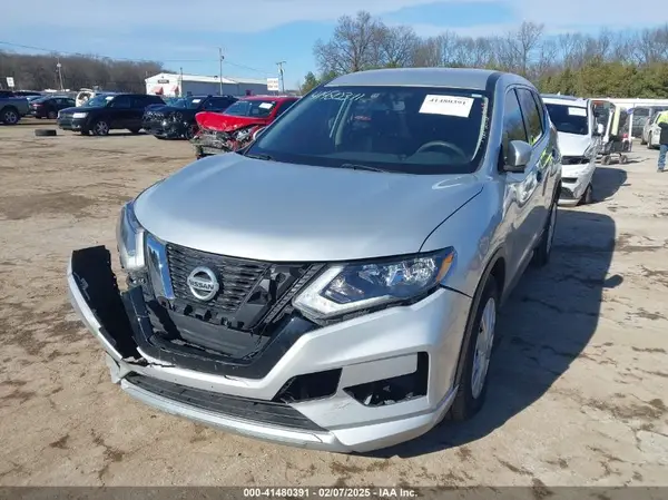 JN8AT2MVXHW274963 2017 NISSAN ROGUE - Image 2