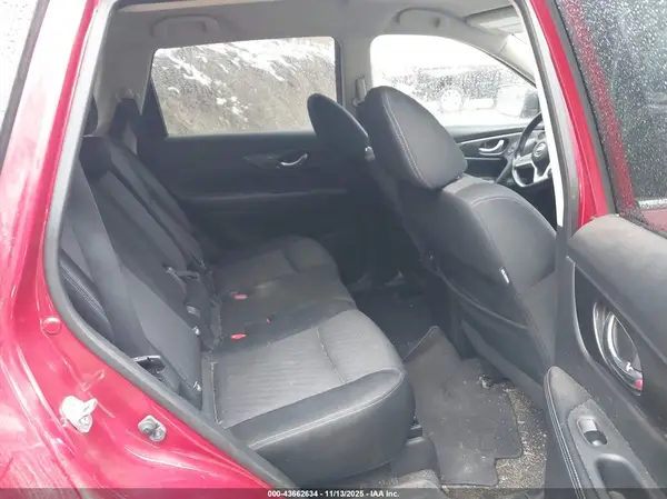 JN8AT2MVXHW276843 2017 NISSAN ROGUE - Image 8