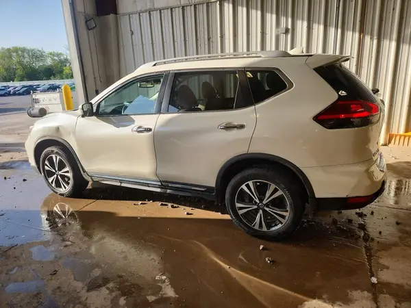 JN8AT2MVXHW277099 2017 NISSAN ROGUE - Image 2