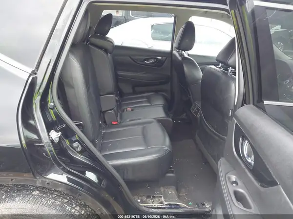 JN8AT2MVXHW278527 2017 NISSAN ROGUE - Image 8