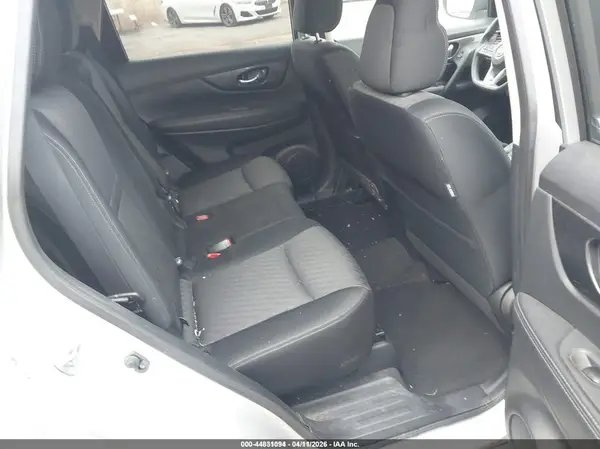 JN8AT2MVXHW278625 2017 NISSAN ROGUE - Image 8