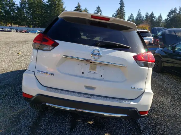 2017 NISSAN ROGUE auction photo 6