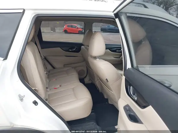 JN8AT2MVXHW281735 2017 NISSAN ROGUE - Image 8