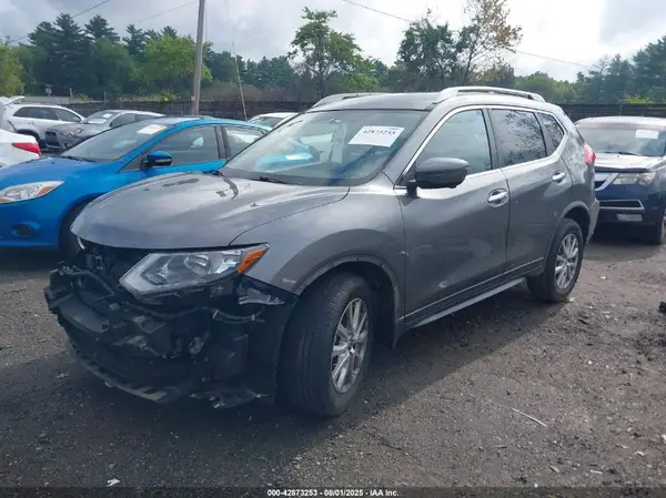 JN8AT2MVXHW282240 2017 NISSAN ROGUE - Image 2
