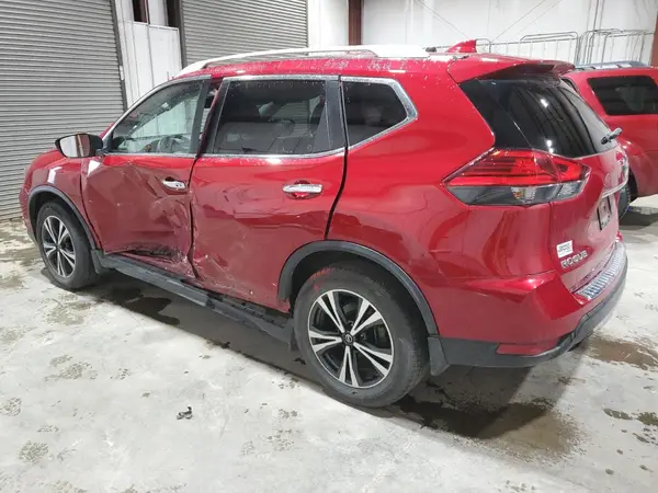 JN8AT2MVXHW282996 2017 NISSAN ROGUE - Image 2