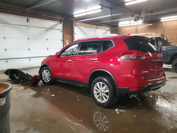 JN8AT2MVXHW284702 2017 NISSAN ROGUE - Image 2