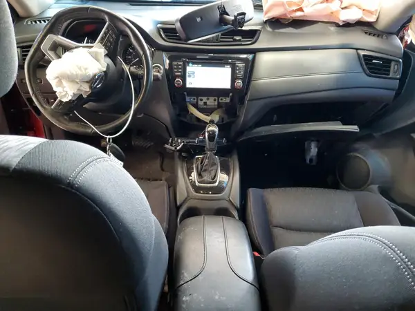JN8AT2MVXHW284702 2017 NISSAN ROGUE - Image 8