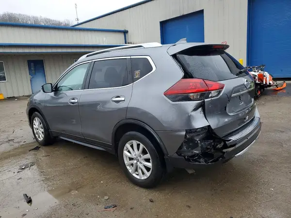 JN8AT2MVXJW300225 2018 NISSAN ROGUE - Image 2
