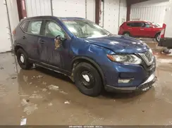 JN8AT2MVXJW300810 2018 NISSAN ROGUE