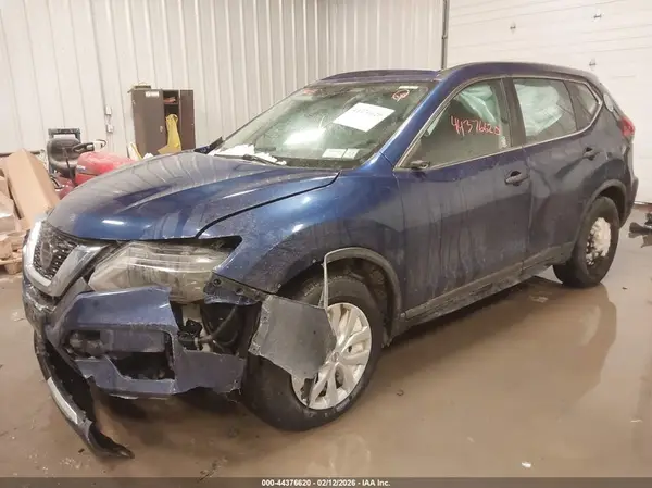 JN8AT2MVXJW300810 2018 NISSAN ROGUE - Image 2