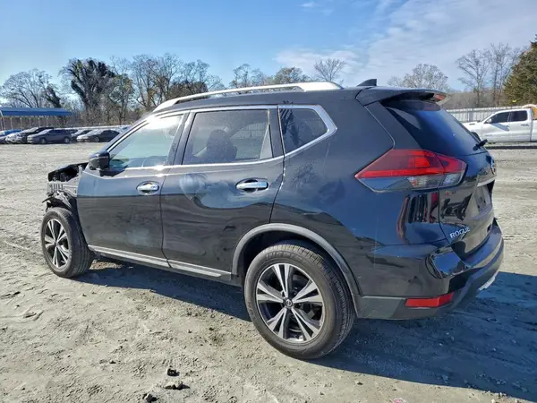 JN8AT2MVXJW300953 2018 NISSAN ROGUE - Image 2