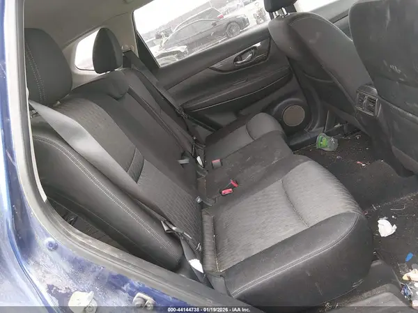 JN8AT2MVXJW301827 2018 NISSAN ROGUE - Image 8
