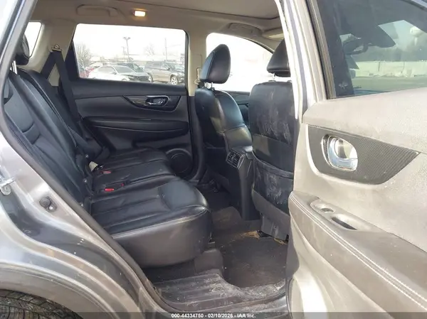 JN8AT2MVXJW303240 2018 NISSAN ROGUE - Image 8