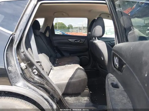 JN8AT2MVXJW305666 2018 NISSAN ROGUE - Image 8