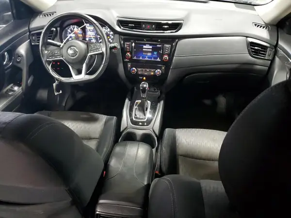 JN8AT2MVXJW306512 2018 NISSAN ROGUE - Image 8