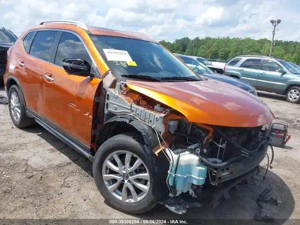 JN8AT2MVXJW306834 2018 NISSAN ROGUE - Image 1