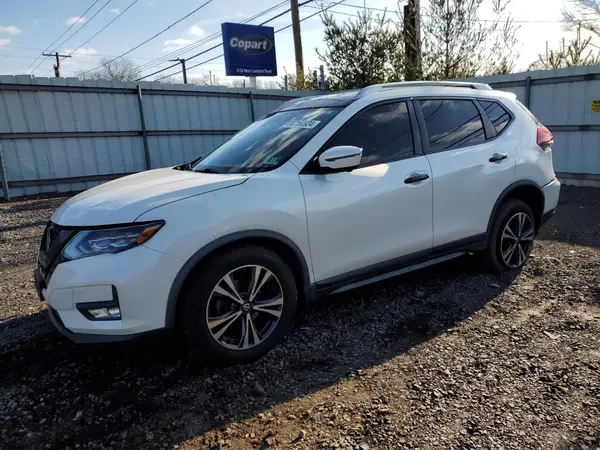 JN8AT2MVXJW307630 2018 NISSAN ROGUE - Image 1