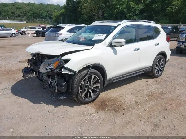 JN8AT2MVXJW308261 2018 NISSAN ROGUE - Image 2