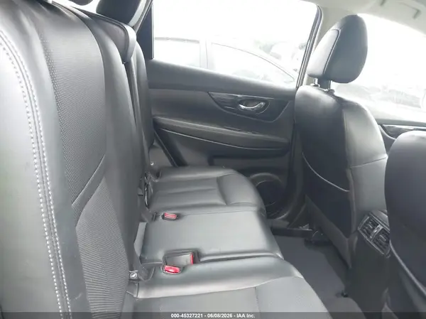JN8AT2MVXJW310446 2018 NISSAN ROGUE - Image 8