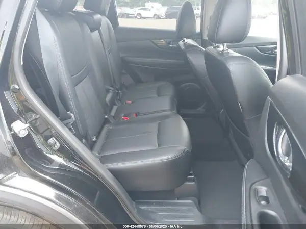 JN8AT2MVXJW311239 2018 NISSAN ROGUE - Image 8