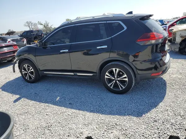 JN8AT2MVXJW311922 2018 NISSAN ROGUE - Image 2