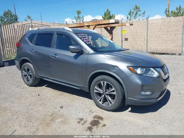 JN8AT2MVXJW319325 2018 NISSAN ROGUE - Image 1