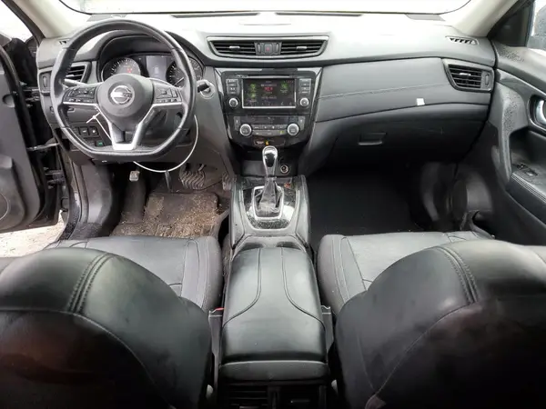 JN8AT2MVXJW319566 2018 NISSAN ROGUE - Image 8